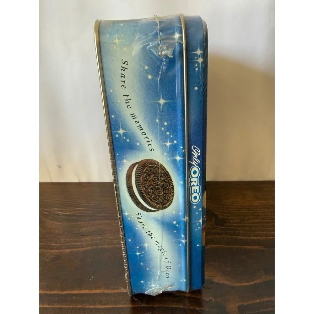 Vintage Oreo Limited Edition 2000 Christmas Santa Collector Tin Factory Sealed